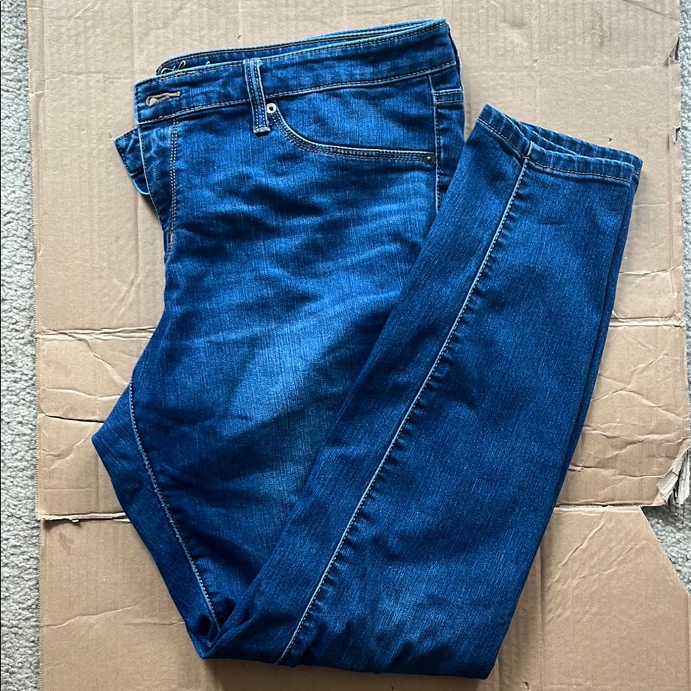 Universal Thread Women's mid rise jeggings 16/33L